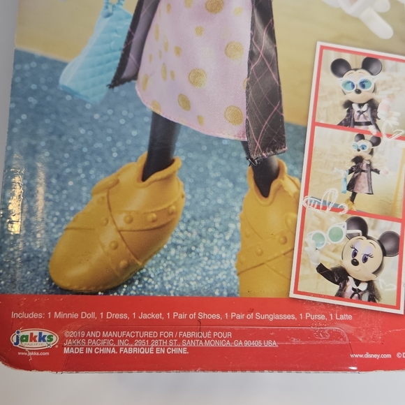 New Disney Sweet Latte Minnie Mouse Figure - Picture 5 of 10